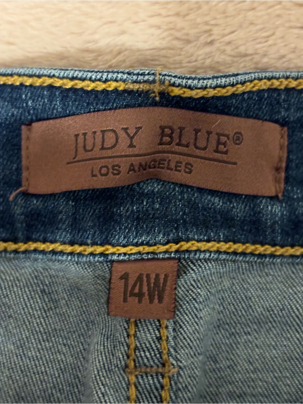 Judy Blue 14W Skinny Fit Capri Jeans Stretch Medium Wash - Picture 2 of 10